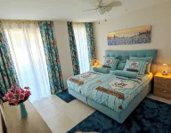 Gorgeous Eagle Beach 4-bedroom Condo with surround balcony and fitness room - Boutique
