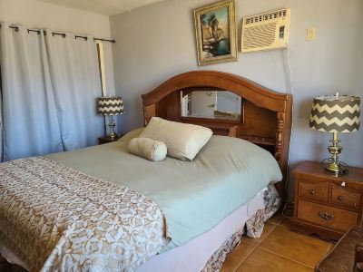 PRIVATE, COMFORTABLE & SPACIOUS! NEAR THE MARINA, BEACHES & DOWNTOWN! CONDO 302