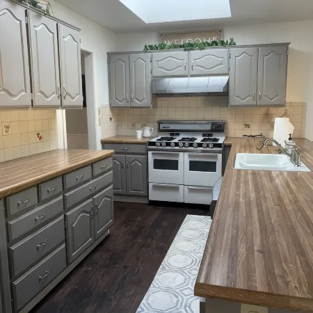 E Bountiful 3Br 2Bath<br>Great view  good parking close to public transport 바운티풀 호텔