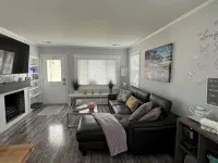 Pet-Friendly Charming  & Cozy 3-bedroom house AC & WiFi in pleasant Youngstown - 3성급