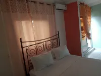 Sea Side Apartments - Condos