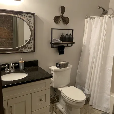 NEW “Bourbon on the Square” Downtown Rustic Loft