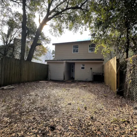 3BR/2.5BA Townhome Near Jags Stadium – Walk to the game!