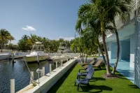 Boater’s Family Retreat in Key Largo with Waterfront Views and Dock Access - 3-stjärniga