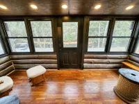 Modern Luxury Meets Rustic Charm - Cozy Log Cabin - Chalets