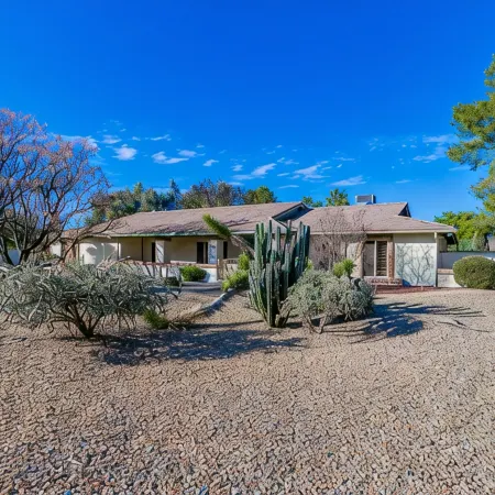 Resort Backyard w/Private Pool- Spacious Home close to Stadium & Spring Training