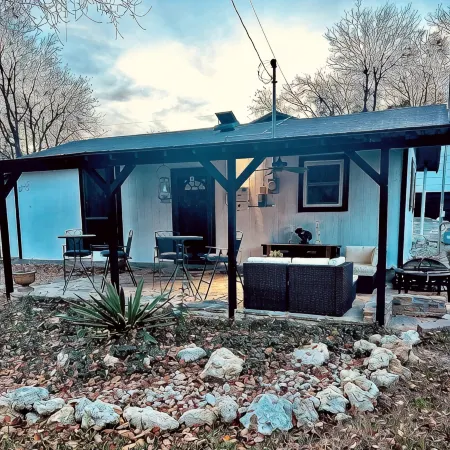 SPACE COWBOY cabin/studio