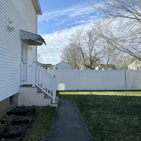 Little Rhody Hotels in Pawtucket