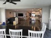 Large Waterfront Home at the North End of Conesus Lake with Garage Game Room! -  Privatzimmer