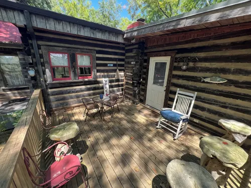 Very Private Rustic Log Cabin - Nashville Tennessee - บ้านพักหลังเล็ก
