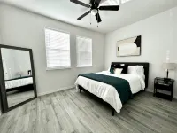 Peaceful Getaway in Granbury with Private Fishing & Gameroom - Balkoner