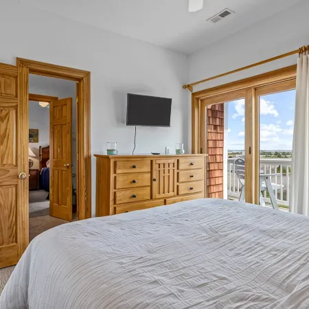 Obx Top-Floor Condo- Marina & Sound Views, Quiet & Serene