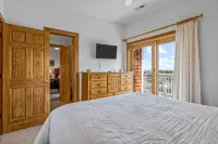Obx Top-Floor Condo- Marina & Sound Views, Quiet & Serene - balcony
