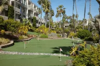 Sunset Harbor and Ocean Views, Modern Coastal Design, Beachfront Resort - โฮมสเตย์