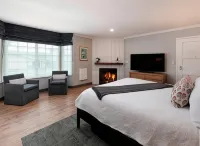 Fireside Inn on Moonstone Beach - Beach