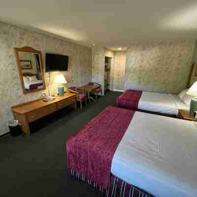 Colonel Williams Resort and Suites Rooms