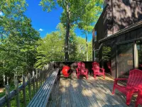 Secluded Jackson Family Escape w/ Views & Deck - 3-Star