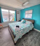 A Tropical Paradise, 2-bedroom townhouse with AC, WiFi, & pool in Ft. Myers - Uima-altaat