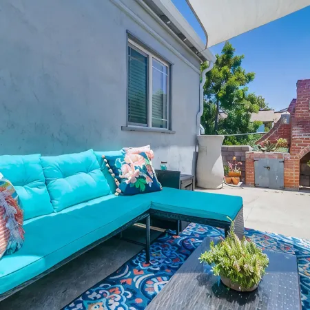 Charming, private, pet friendly cottage close to all that San Diego has to offer