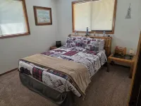 Packwood Big House : River View, AC, Wi-Fi, Covered Patio, Bar and Game Room! - 3-Star