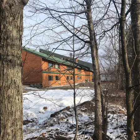 SKI LODGE CONDO NEAR BIG POWDERHORN MTN, BLACK RIVER HARBOR, COPPER PEAK