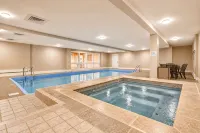 Downtown Mountain View Condo- 2 Blocks to Main St - breakfast