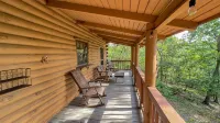 Spend Labor Day at Happy’s Hideaway- Fiber Wifi and Hot Tub - Callaway Gardens - Chalets