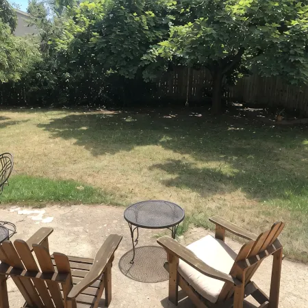 Beautiful private 2 bedrooms/1 bathroom near campus