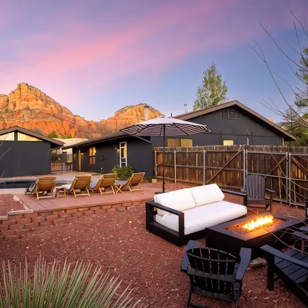 Luxurious 5br Retreat w/ Heated Pool + Stunning Views!