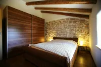 Picturesque "SONNE" vacation apartment with large pool and beautiful garden - Pool