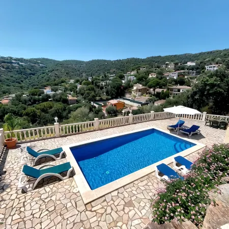 AMAZING VILLA with, chimney, heating, private swimming pool & great views.