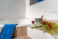 Boa Vista Hotel & Spa - Adults Only - Hot Tub