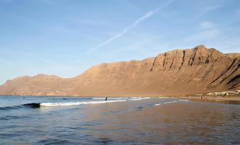 Canaryislandshost l Surf Lanzarote