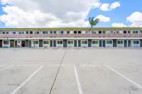 Exclusivo Inn and Suites Hotels in Cerritos