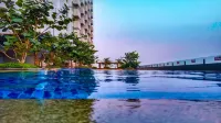 Ventura Room at TreePark City by Ruang Nyaman - Pools
