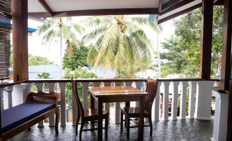Rainbow Bay Beach & Dive Resort