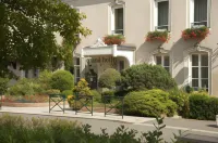 Grand Hotel de Solesmes Hotels in Asnieres-sur-Vegre