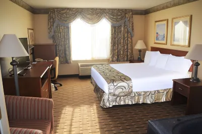 Baymont by Wyndham Waterford/Burlington WI Hotels near J. Lauber's Ice Cream Parlor