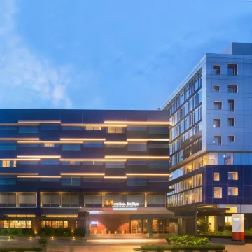 Swiss-Belinn Wahid Hasyim Отели рядом с достопримечательностью «Посольство Египта»