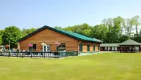 Adirondack Lodge Old Forge Hotel di Webb