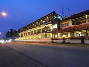 Surya Kencana Seaside Hotel Pangandaran