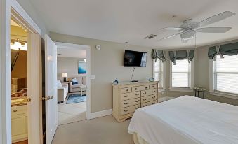 Crystal Dunes by Southern Vacation Rentals