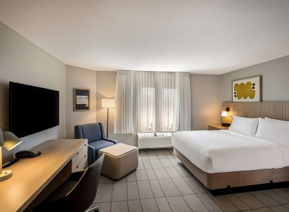 Sonesta Simply Suites Jersey City - Newly Renovated