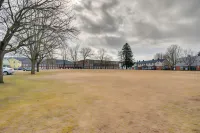 Easthampton Vacation Rental - Walk to Breweries! Hotels in Easthampton