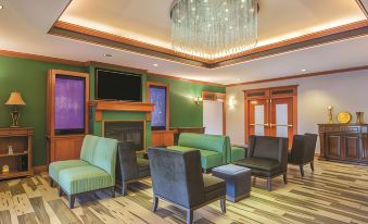 La Quinta Inn & Suites by Wyndham Oklahoma City - Moore