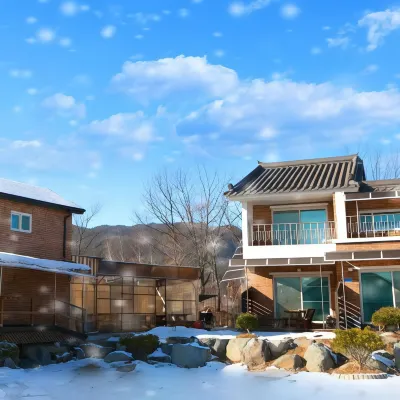 Yanggu Dandelion Pension Hotel a Yanggu-gun