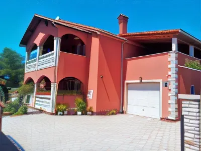 Apartments Anto 1296