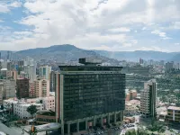 Luxstone Executive & Suites Hotels near Botanic Garden