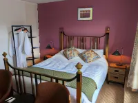 Cowpers Oak Hotels in Olney