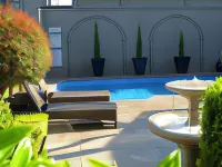 Gallery Apartments - Swimmingpools